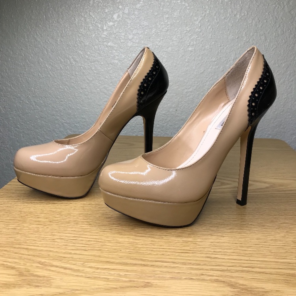 Steve Madden Nude Black Heel Size 8 Read BELOW